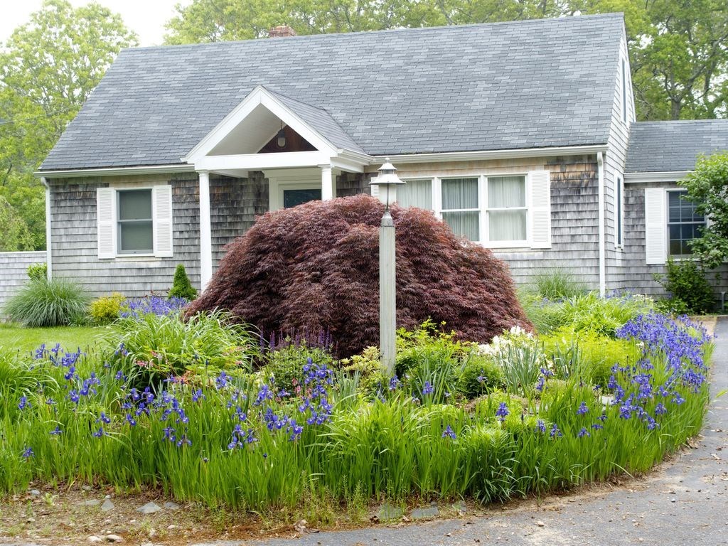64 South Woody Hill Road Westerly, RI 02891 - Photo 2 of 30 Gallery Image 2