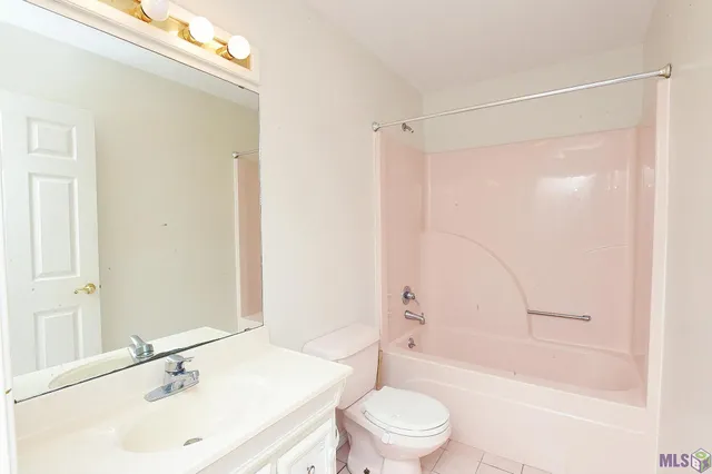 $1,750 | 437 Tanglewood Drive, Houma, LA 70364