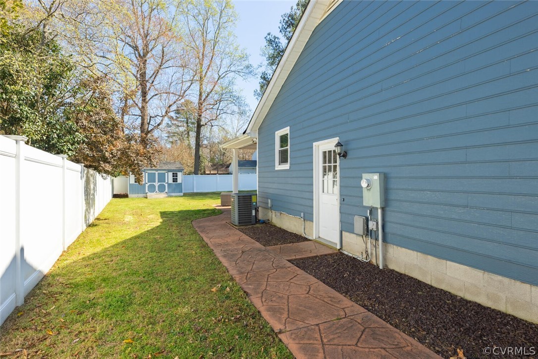 3075 North Riverside Drive Lanexa, VA 23089 - Photo 23 of 32 Gallery Image 23