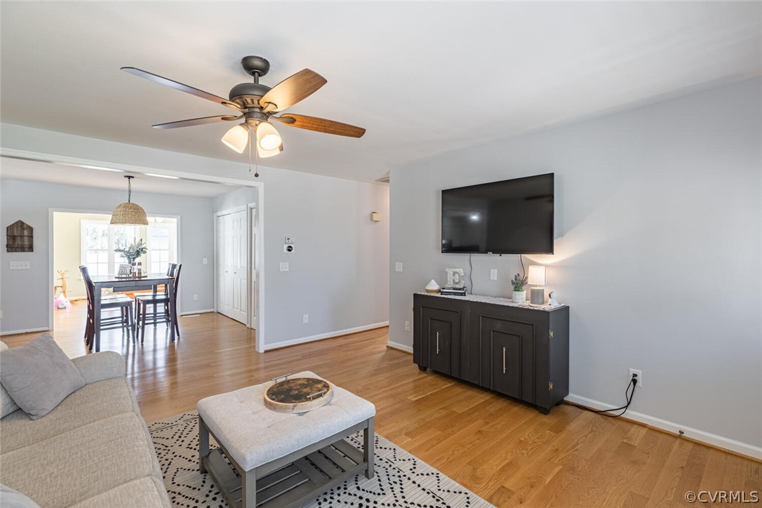 3075 North Riverside Drive Lanexa, VA 23089 - Photo 3 of 32 Gallery Image 3