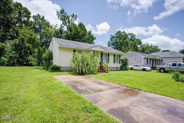 $160,000 | 910 Fort Totten Drive, New Bern, NC 28560