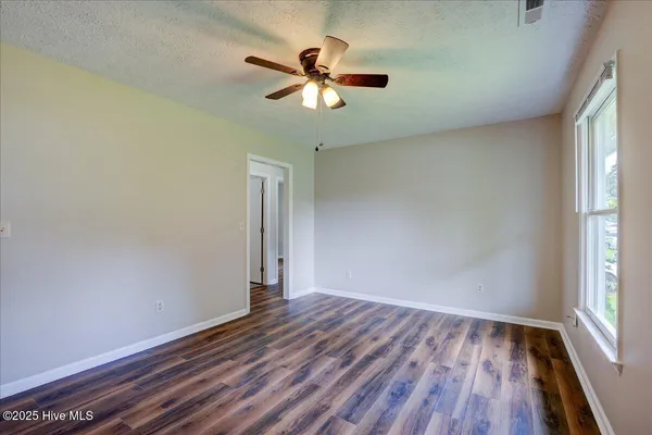 $160,000 | 910 Fort Totten Drive, New Bern, NC 28560