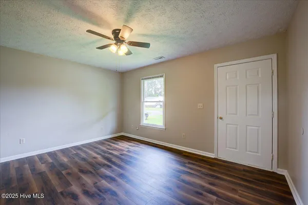 $160,000 | 910 Fort Totten Drive, New Bern, NC 28560