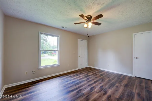 $160,000 | 910 Fort Totten Drive, New Bern, NC 28560