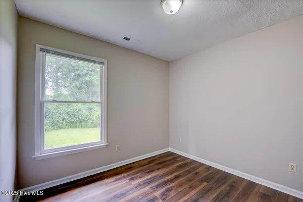 $160,000 | 910 Fort Totten Drive, New Bern, NC 28560