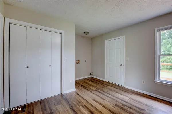 $160,000 | 910 Fort Totten Drive, New Bern, NC 28560