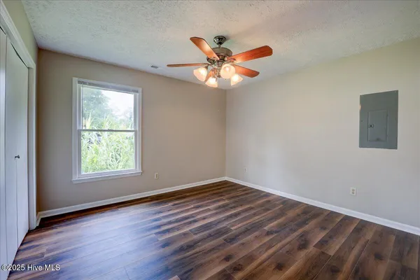 $160,000 | 910 Fort Totten Drive, New Bern, NC 28560