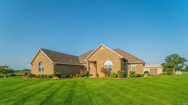 $1,150,000 | 63341 Thorn Road, North Liberty, IN 46554