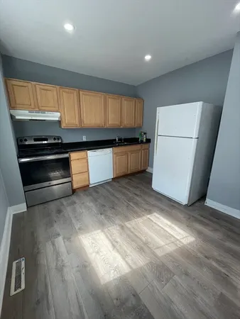 $2,425 | 77 School Street, Unit 77 5, Andover, MA 01810