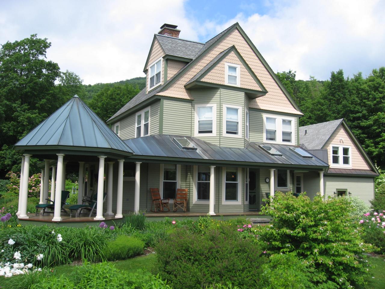 981 Oblong Road Williamstown, MA 01267 - Photo 1 of 10 Front