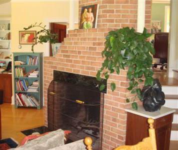 981 Oblong Road Williamstown, MA 01267 - Photo 8 of 10 Living Room