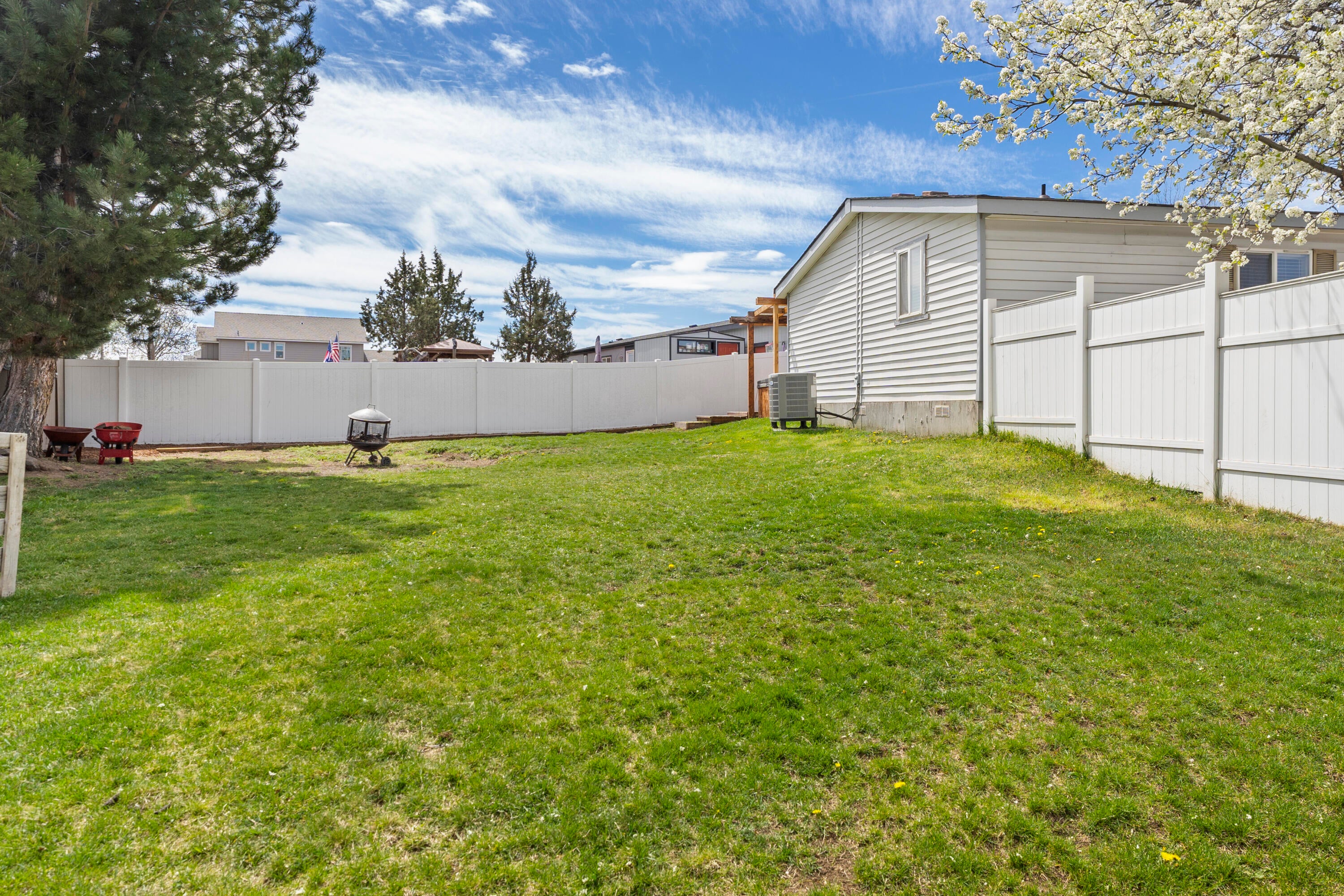 2366 Southwest Mariposa Loop Redmond, OR 97756 - Photo 25 of 25 DSC02669