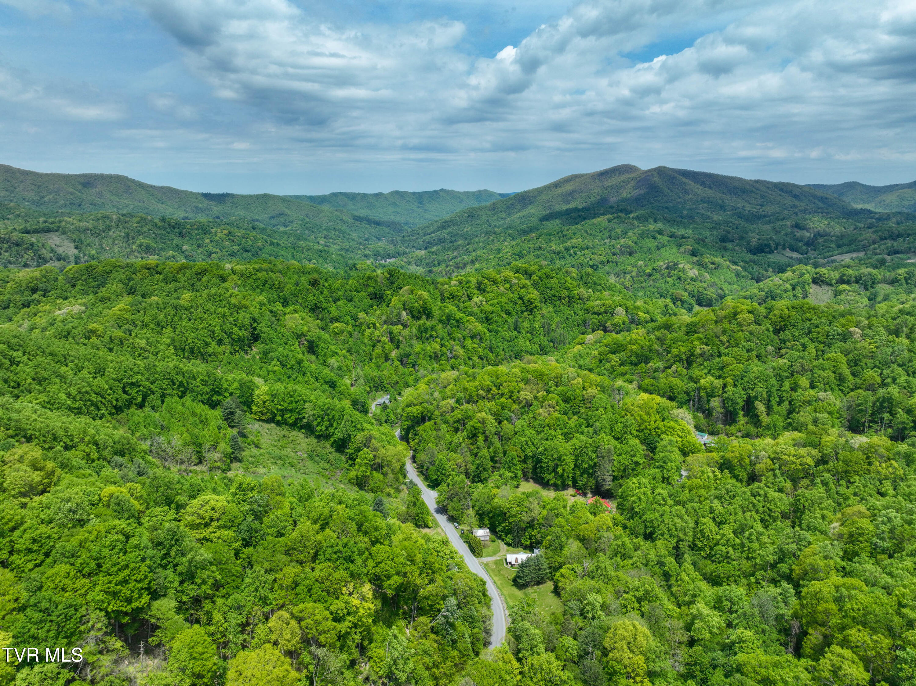 275 Tiger Creek Road Roan Mountain, TN 37687 - Photo 69 of 104 275 Tiger Creek Rd Drone WALLACE-11
