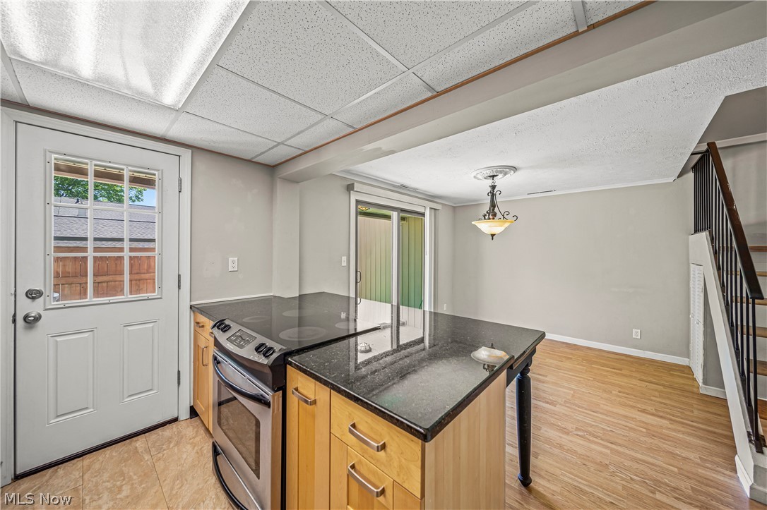 938 Som Center Road Cleveland, OH 44143 - Photo 6 of 35 Gallery Image 6