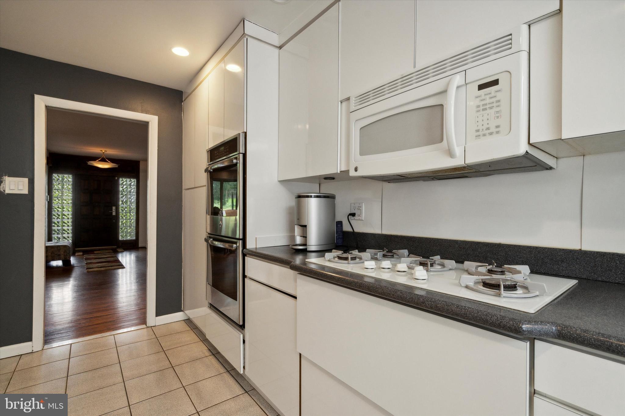 118 Cardinal Road Jenkintown, PA 19046 - Photo 23 of 54 Gallery Image 23