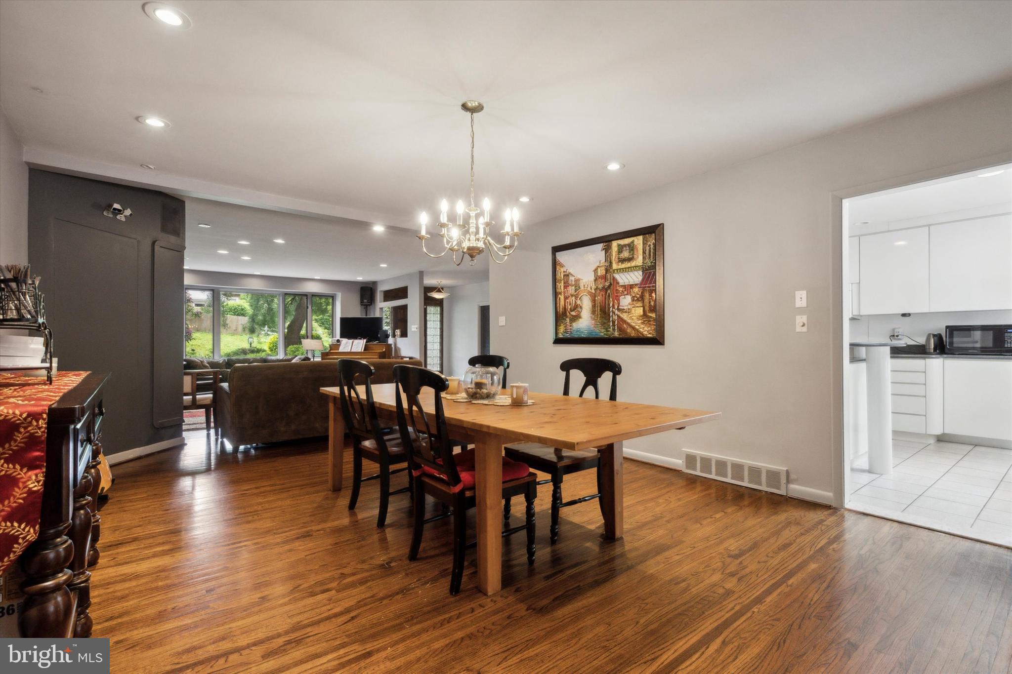 118 Cardinal Road Jenkintown, PA 19046 - Photo 10 of 54 Gallery Image 10