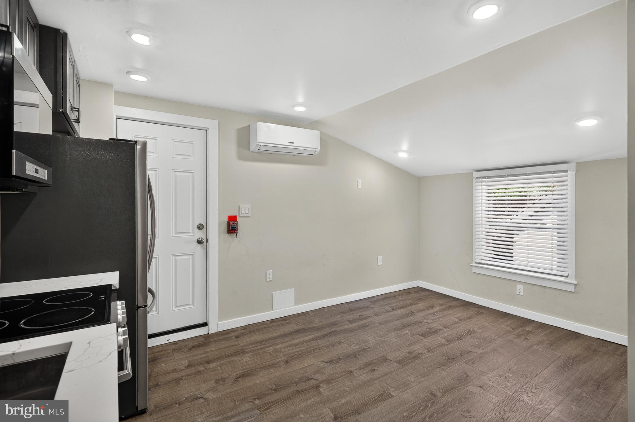 324-326 Darby Road, Unit 3R Havertown, PA 19083 - Photo 2 of 24