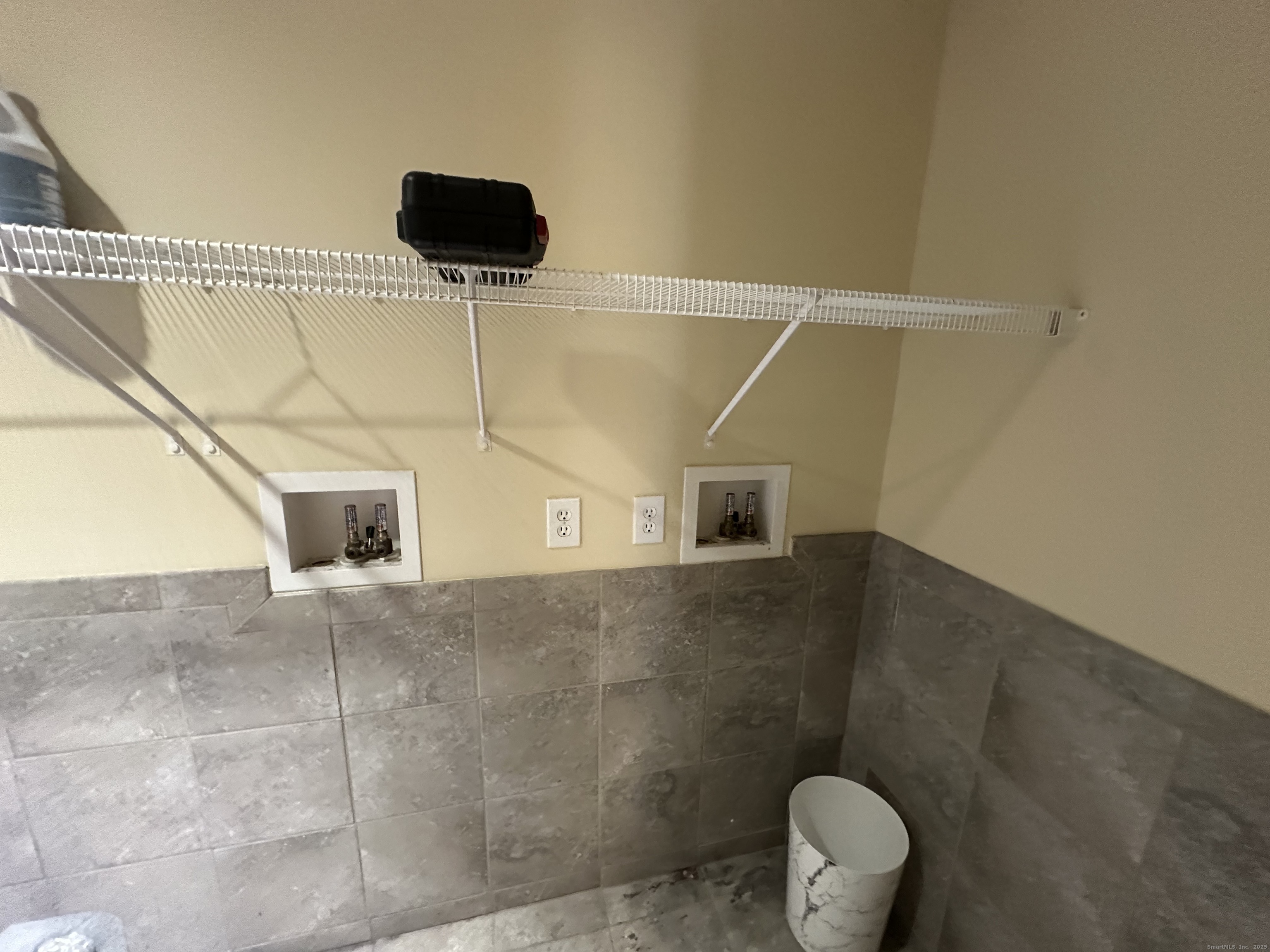 141 Valley Street New Haven, CT 06515 - Photo 23 of 30 a bathroom with a shower and a toilet