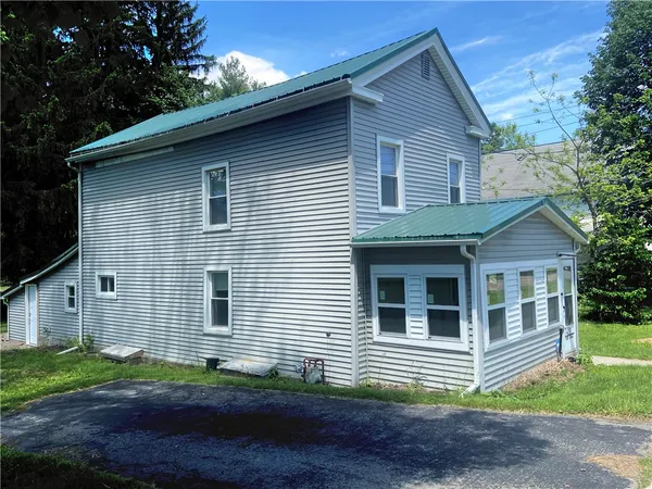 $124,900 | 7451 Main Street, Almond, NY 14804