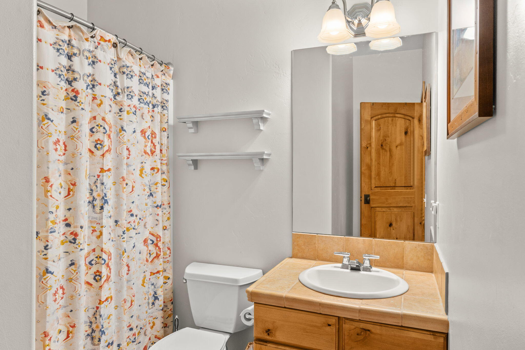 320 Cranbrook Road Hailey, ID 83333 - Photo 19 of 23 Guest Bath