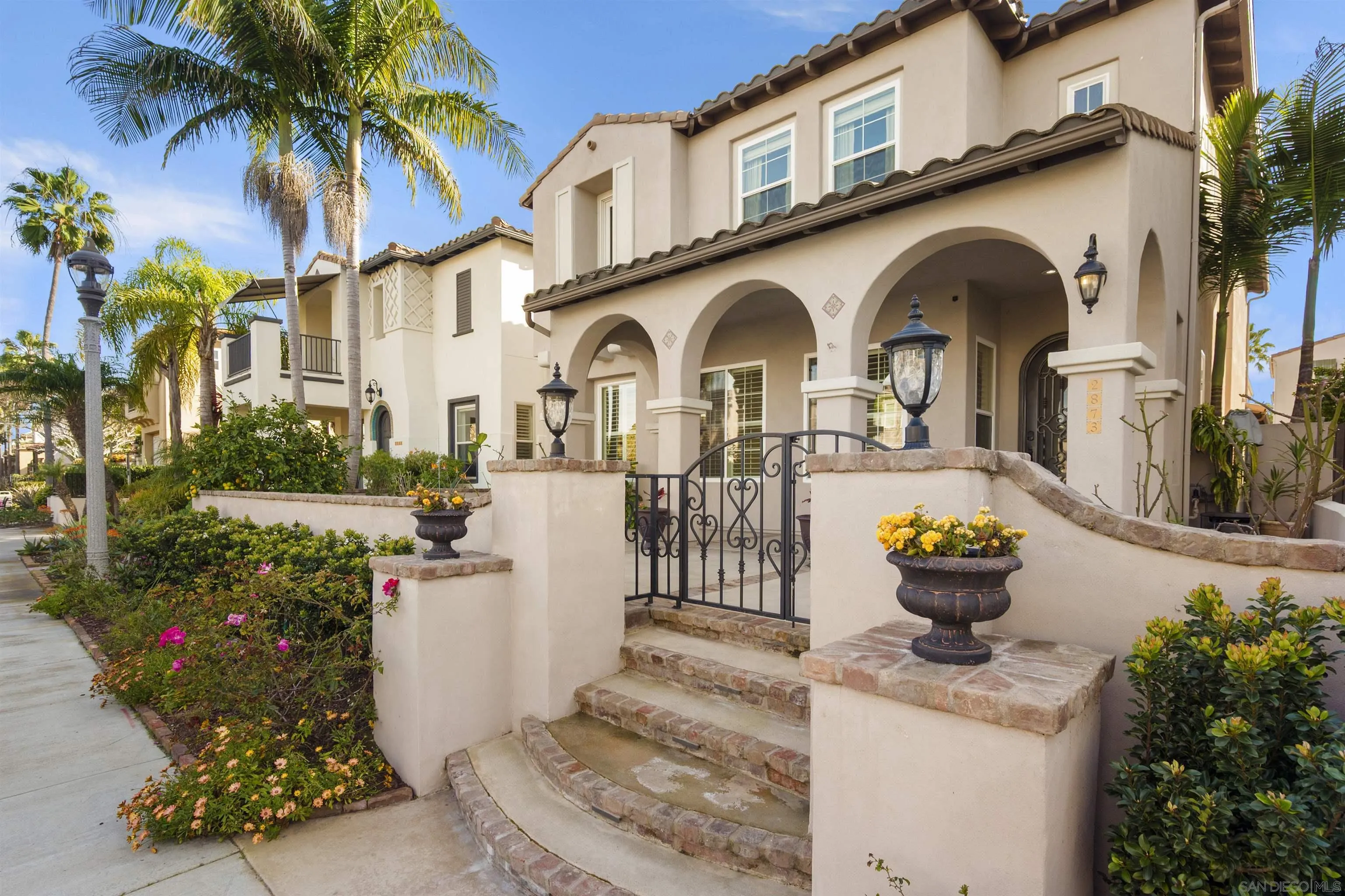 2873 West Bainbridge Road San Diego, CA 92106 - Photo 3 of 54