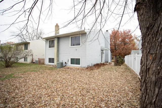 $299,900 | 7841 Rimbley Road, Woodbury, MN 55125