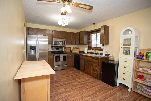 $299,900 | 7841 Rimbley Road, Woodbury, MN 55125