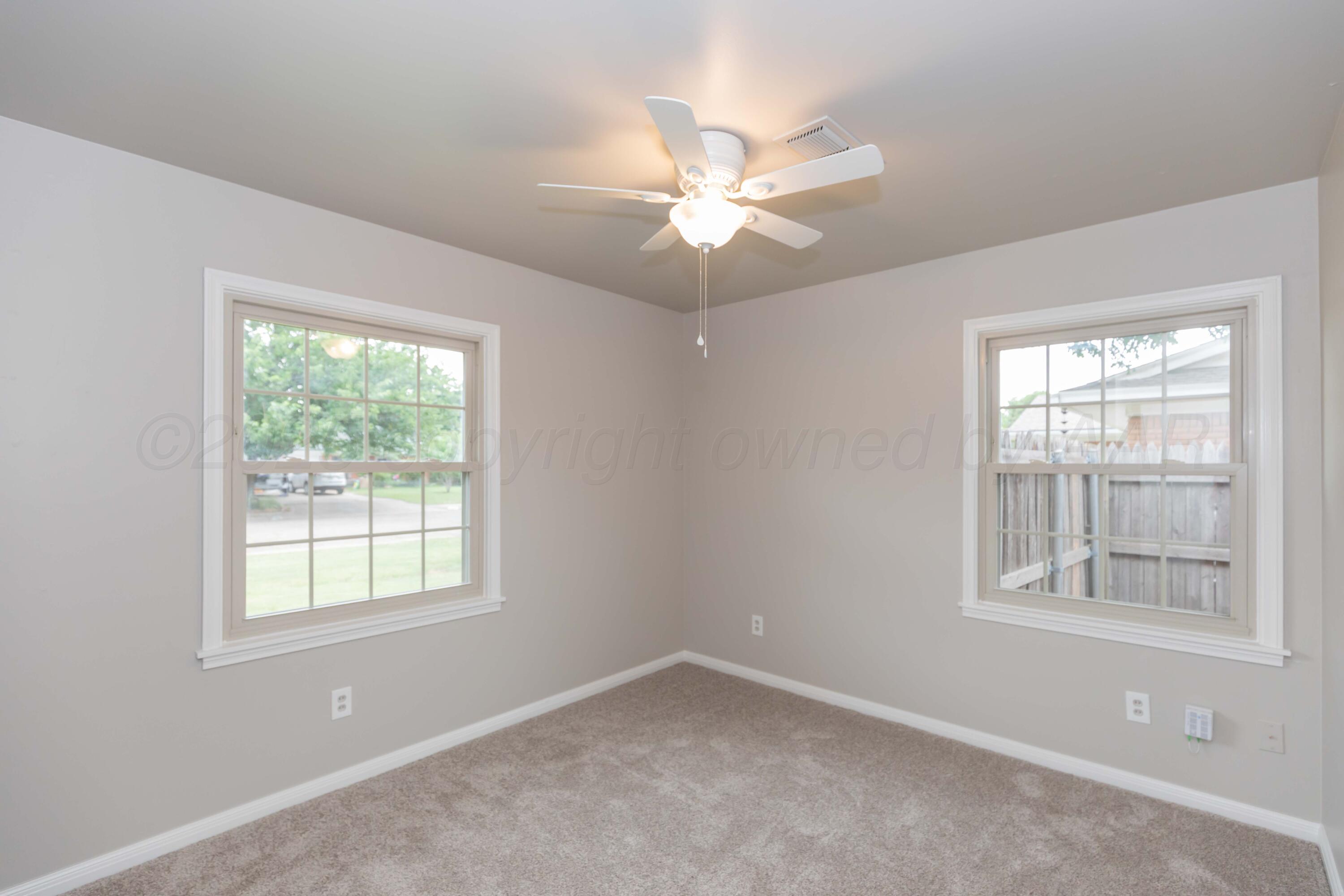 5519 Alvarado Road Amarillo, TX 79106 - Photo 21 of 38 BEDROOM 2 VIEW 1