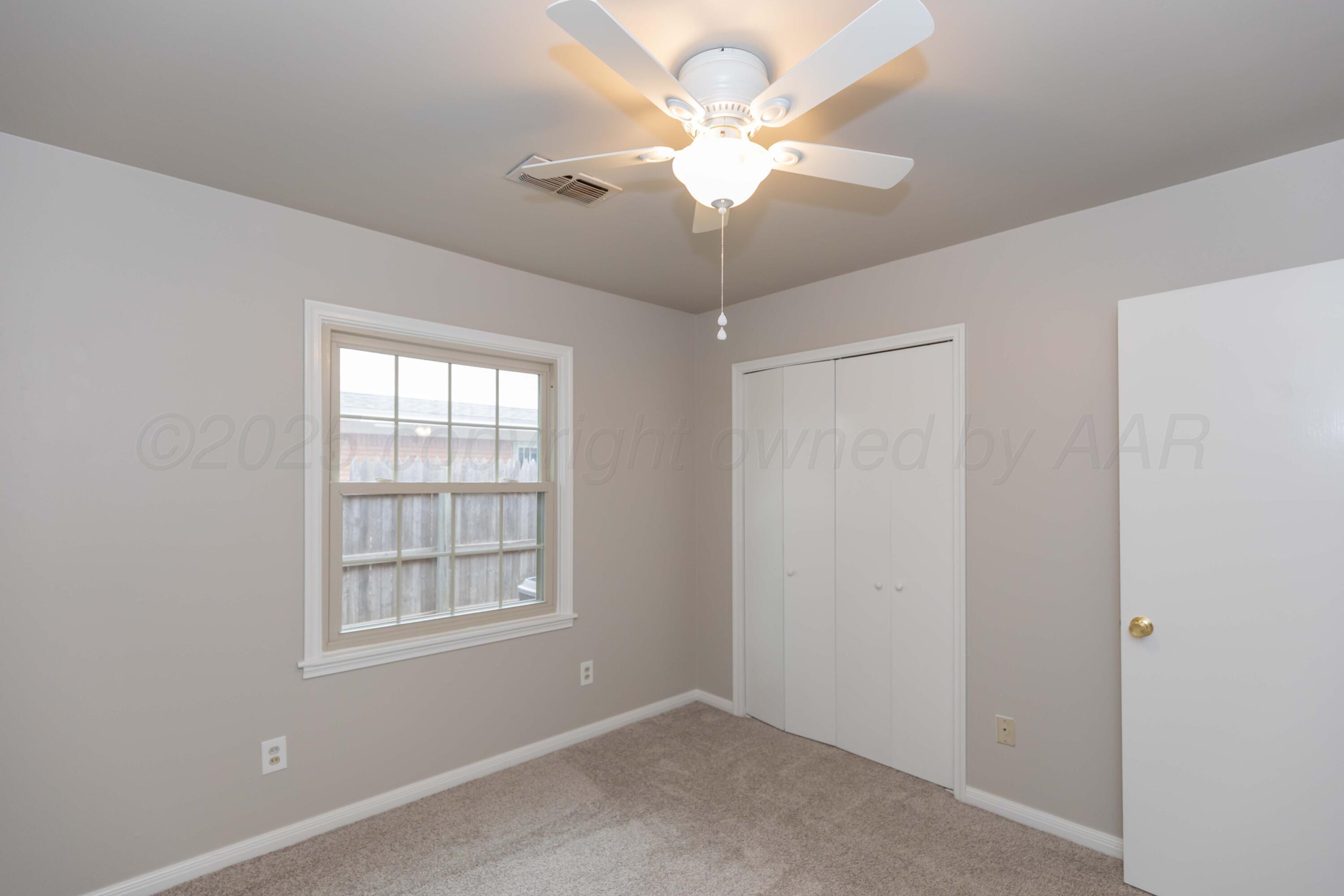 5519 Alvarado Road Amarillo, TX 79106 - Photo 31 of 38 BEDROOM 3 VIEW 4