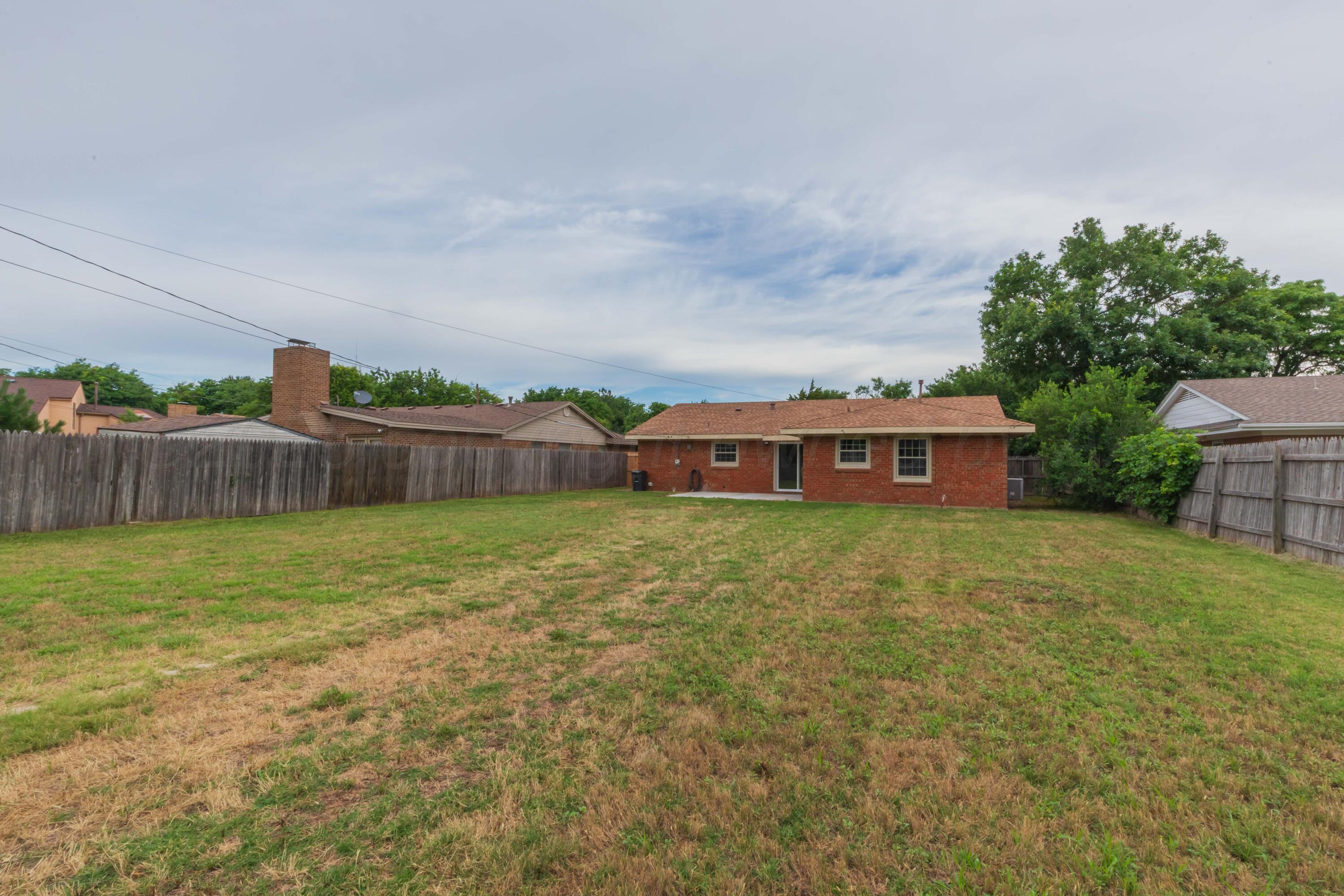 5519 Alvarado Road Amarillo, TX 79106 - Photo 35 of 38 BACKYARD VIEW 2