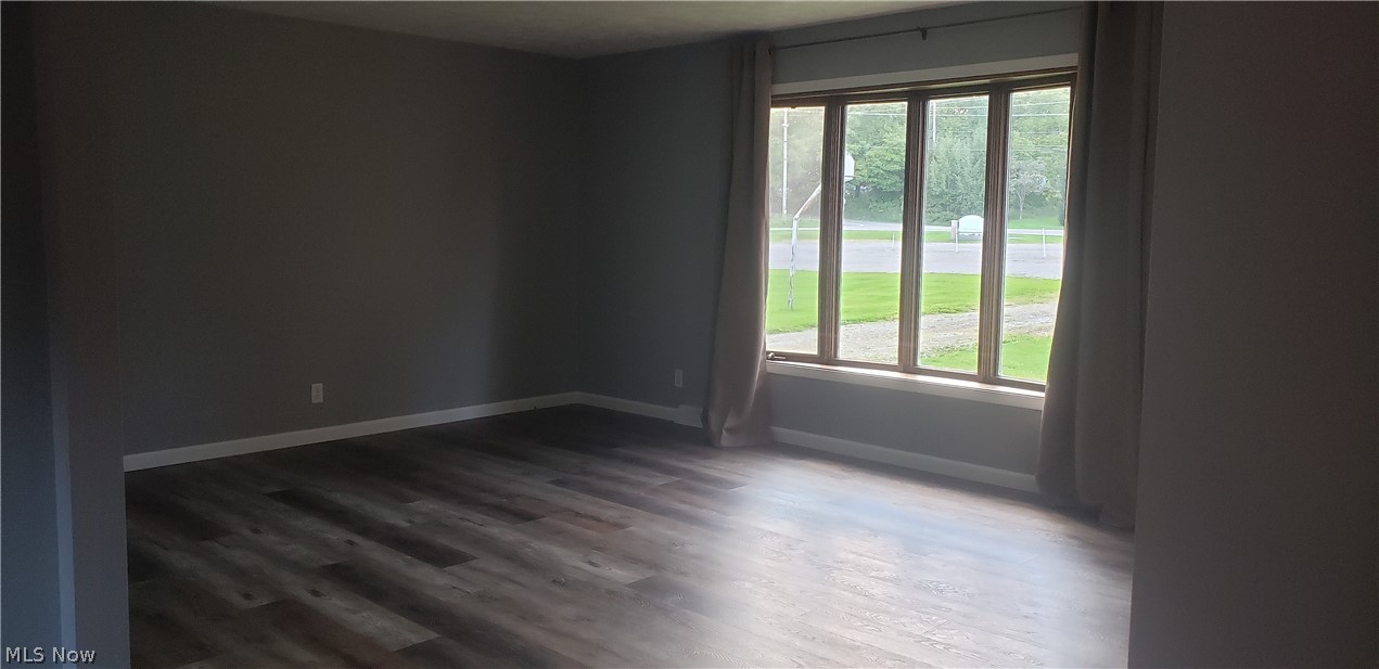 12765 Butternut Road Burton, OH 44021 - Photo 4 of 28