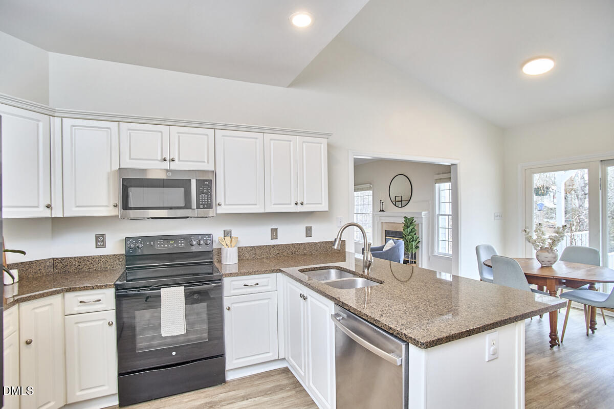 2405 Old Stone Road Hurdle Mills, NC 27541 - Photo 8 of 31 033