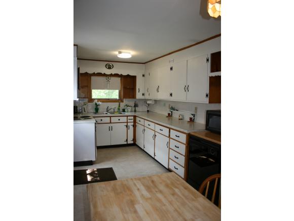 4 Old Woodhill Road Bow, NH 03304 - Photo 4 of 14