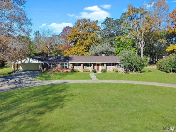 $585,000 | 1433 Lakewood Drive, Zachary, LA 70791