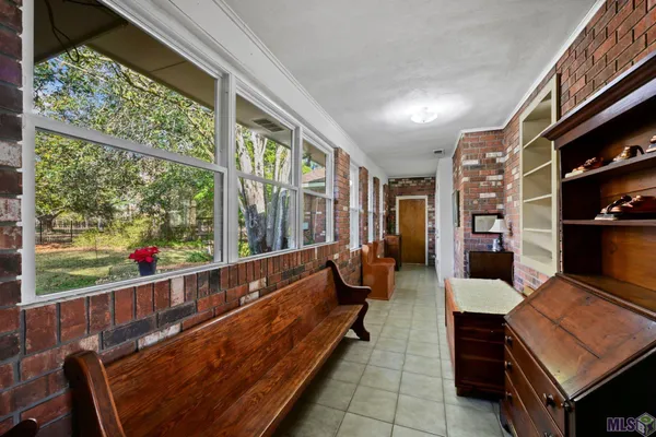 $585,000 | 1433 Lakewood Drive, Zachary, LA 70791