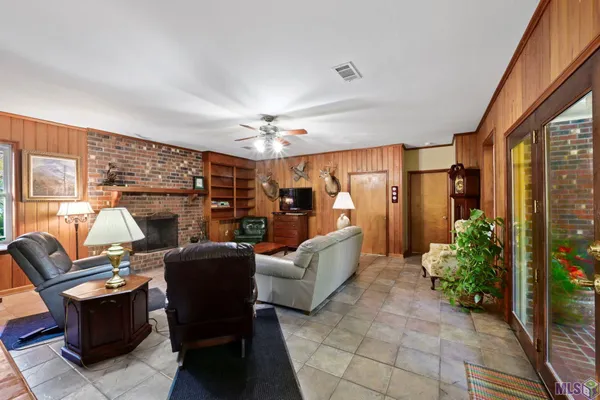 $585,000 | 1433 Lakewood Drive, Zachary, LA 70791