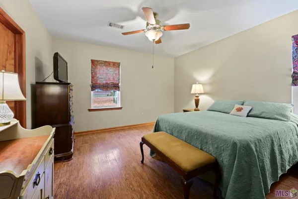 $585,000 | 1433 Lakewood Drive, Zachary, LA 70791