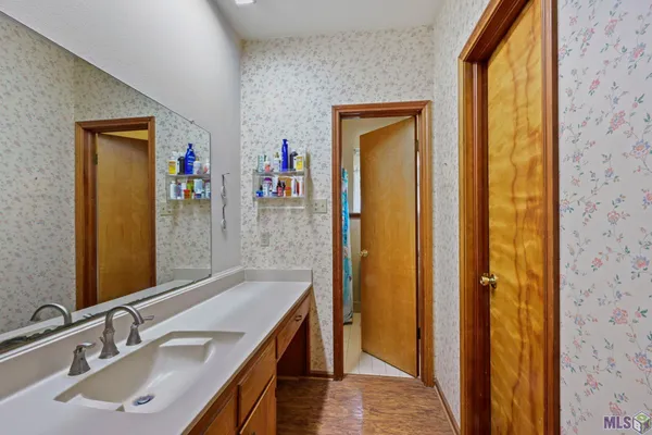 $585,000 | 1433 Lakewood Drive, Zachary, LA 70791