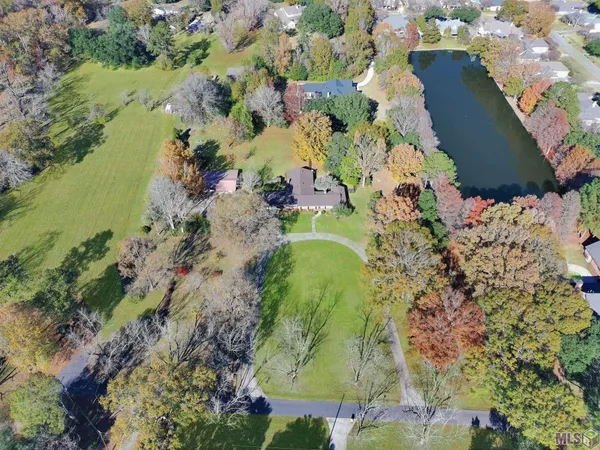 $585,000 | 1433 Lakewood Drive, Zachary, LA 70791