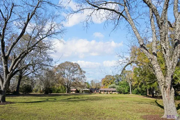 $585,000 | 1433 Lakewood Drive, Zachary, LA 70791
