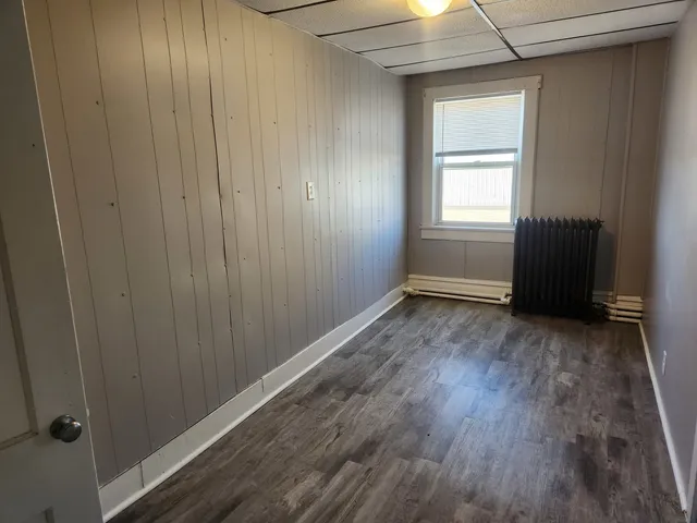 $400,000 | 105 East Lincoln Avenue, Hinckley, IL 60520