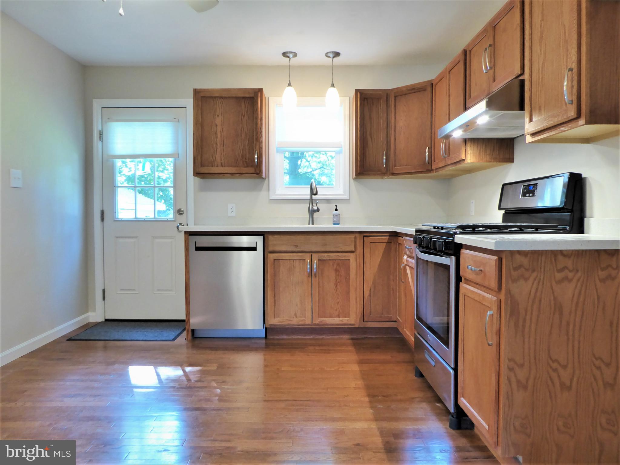 1 Petty Ridge Road Hamilton, NJ 08620 - Photo 6 of 32