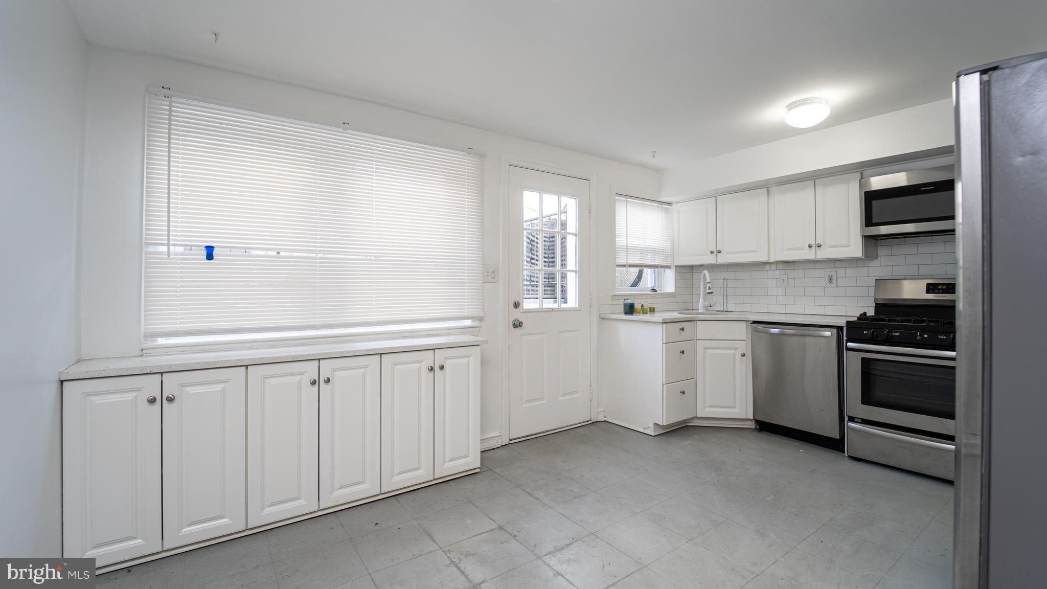 8152 Gray Haven Baltimore, MD 21222 - Photo 15 of 28