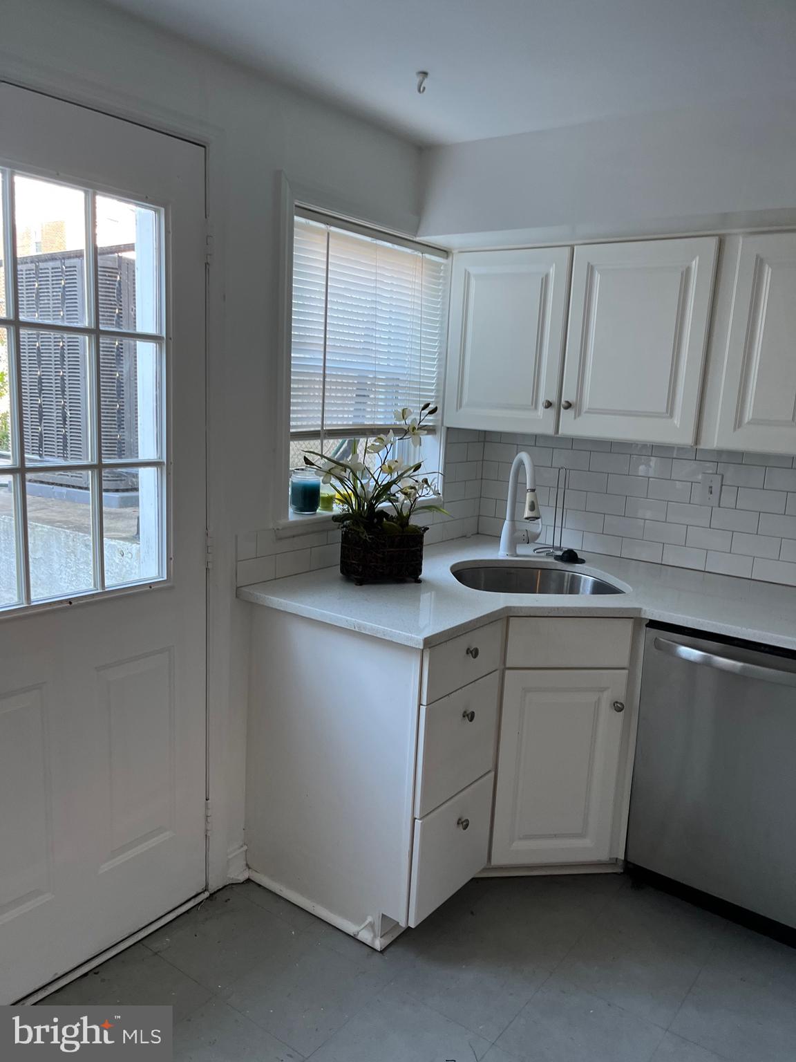 8152 Gray Haven Baltimore, MD 21222 - Photo 25 of 28