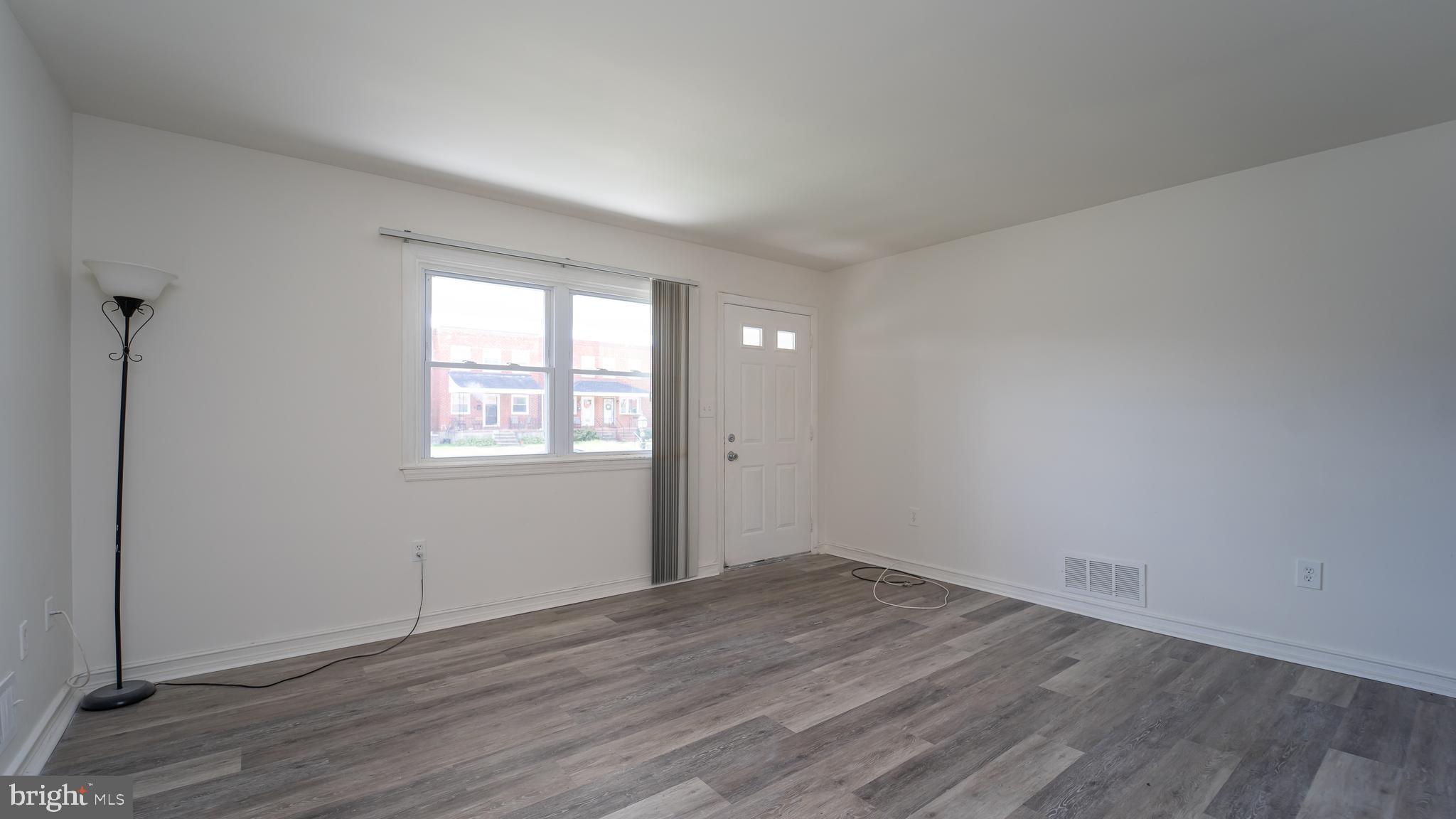 8152 Gray Haven Baltimore, MD 21222 - Photo 3 of 28