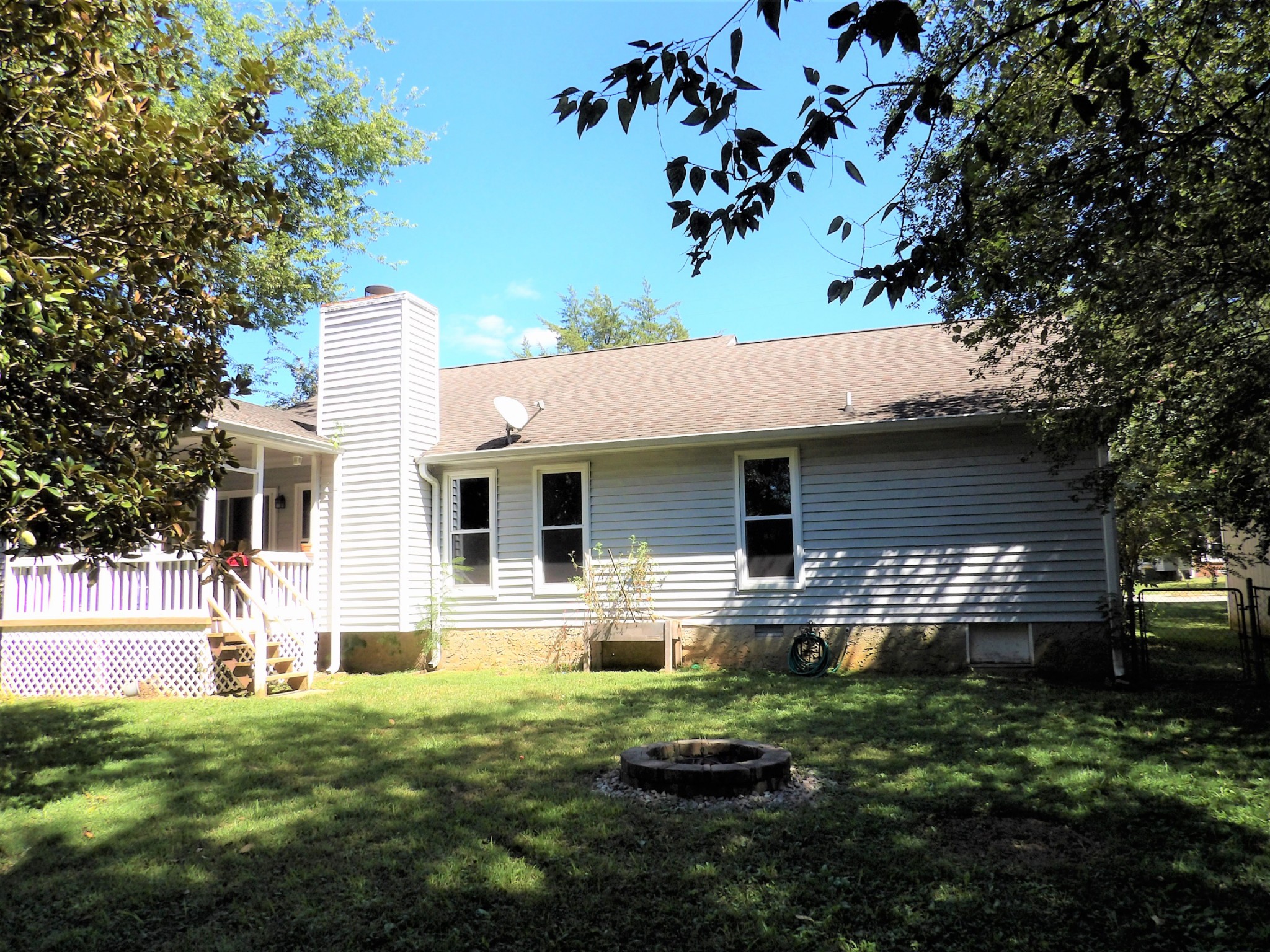 317 Cedarcliff Road Antioch, TN 37013 - Photo 26 of 31 a front view of house with yard