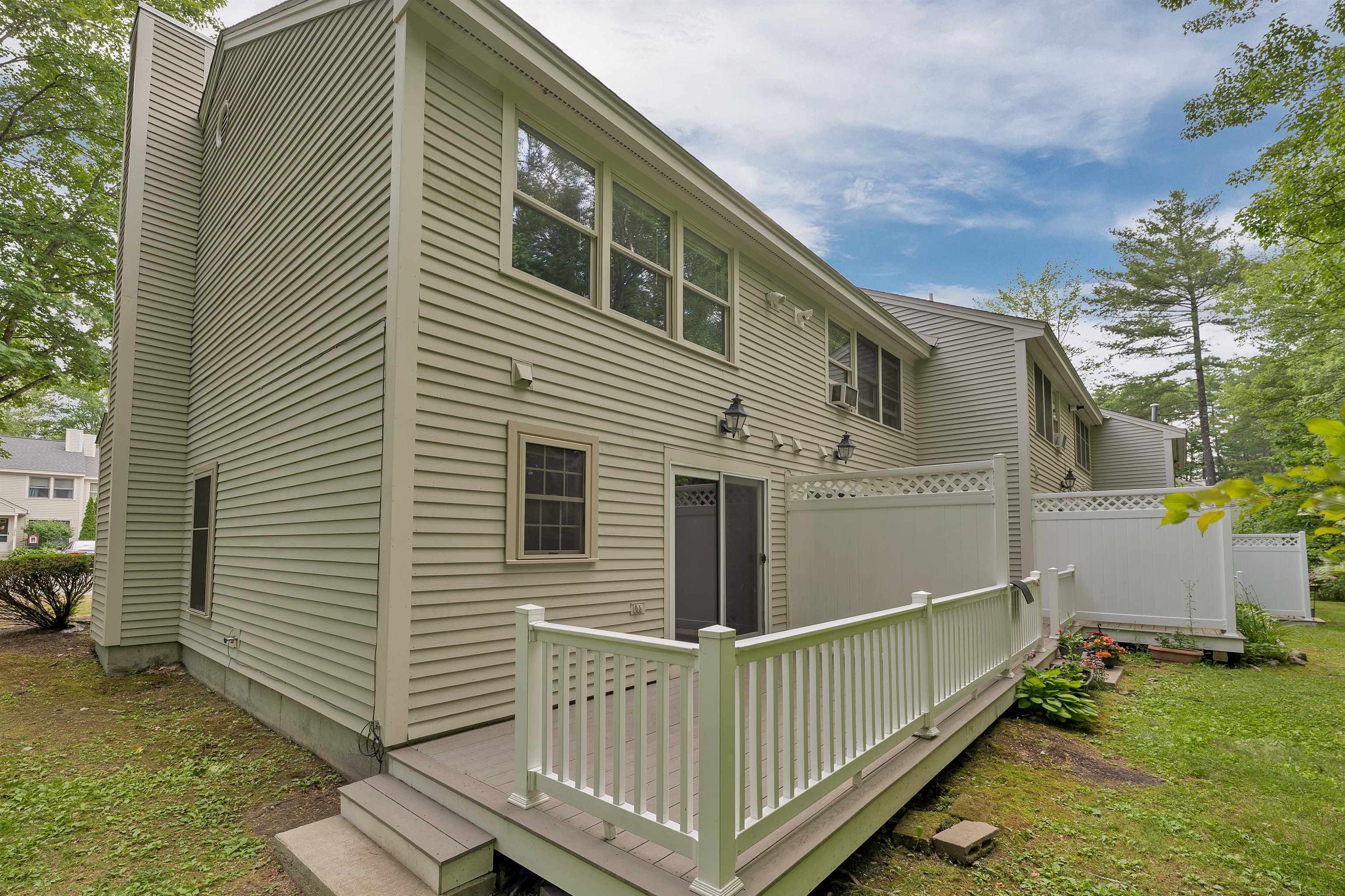65 Woodland Green, Unit 65 Rochester, NH 03868 - Photo 9 of 49