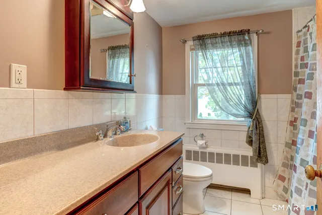 $438,500 | 455 Brimfield Road, Wethersfield, CT 06109