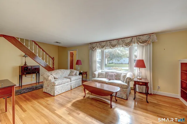 $438,500 | 455 Brimfield Road, Wethersfield, CT 06109