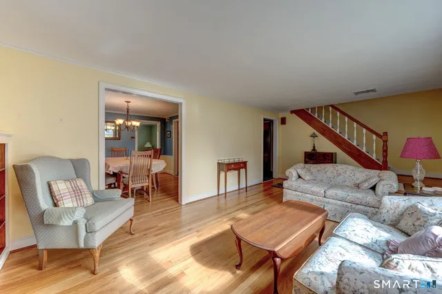 $438,500 | 455 Brimfield Road, Wethersfield, CT 06109